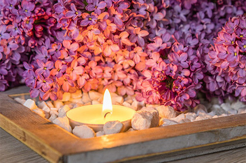 Gedenkkerze entzünden